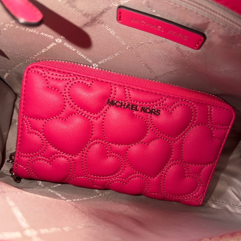 Michael Kors Sheila Medium Heart Embroidered Satchel Bag & Phone Wallet Hibiscus - Picture 12 of 15